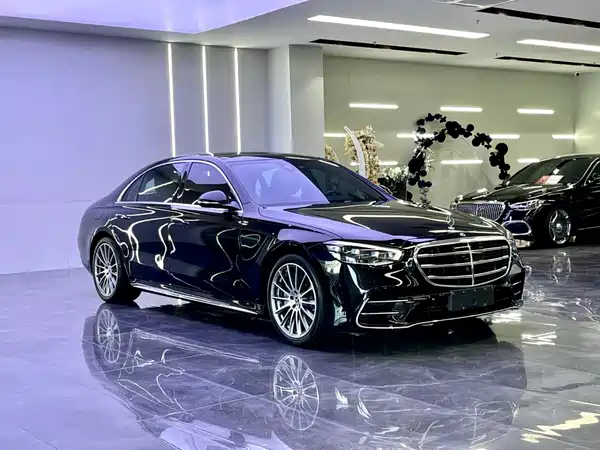 Mercedes-Benz S-Class 2024