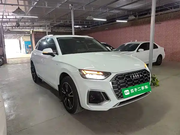 Audi Q5L 2021