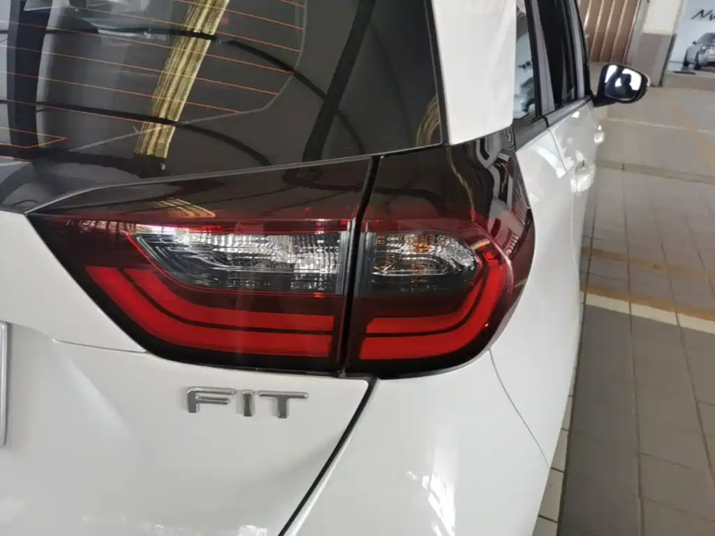 Honda Fit 2022 — фото 8