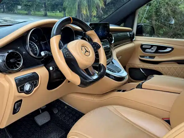 Mercedes-Benz V-Class 2022