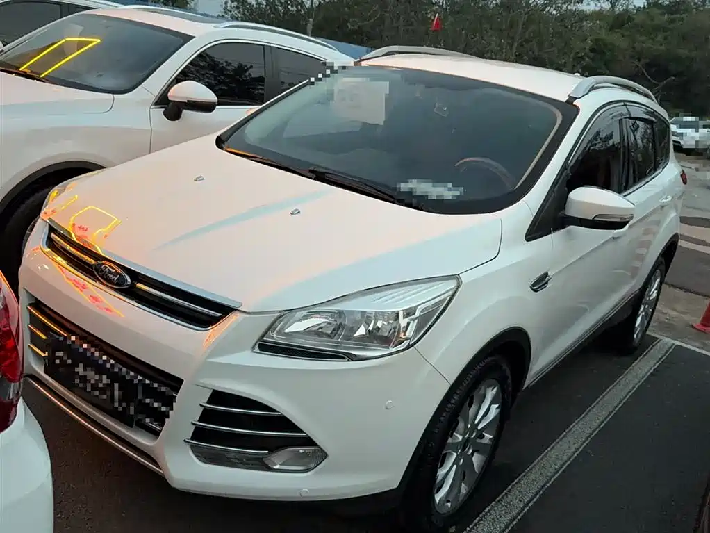 Ford Kuga 2016 — фото 1