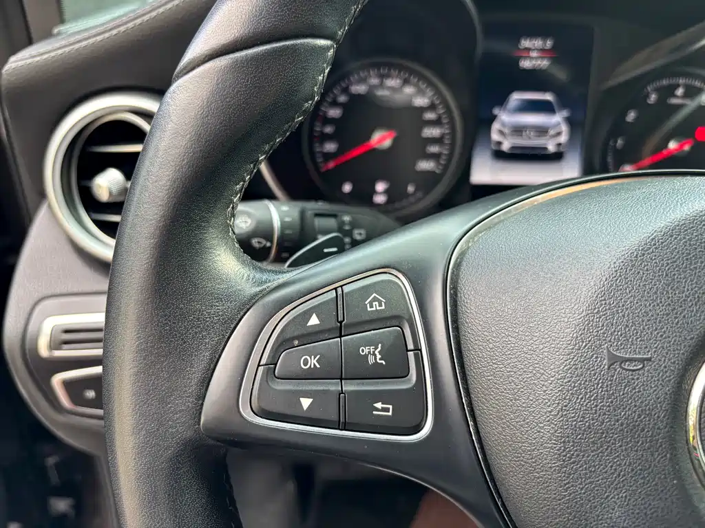 Mercedes-Benz GLC 2019 — фото 15