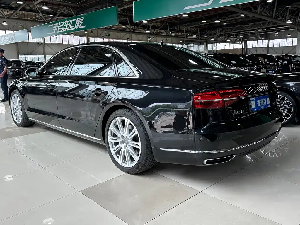 Audi A8 2014
