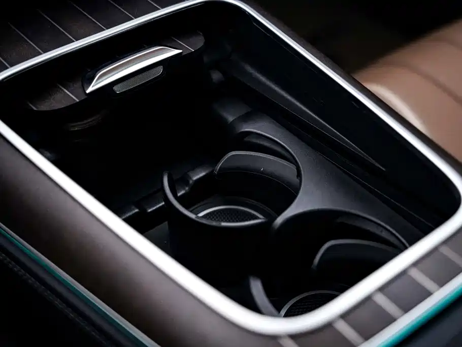Mercedes-Benz E-Class 2025 — фото 21