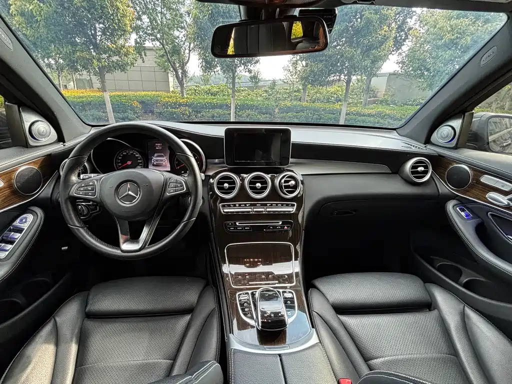 Mercedes-Benz GLC 2019 — фото 11