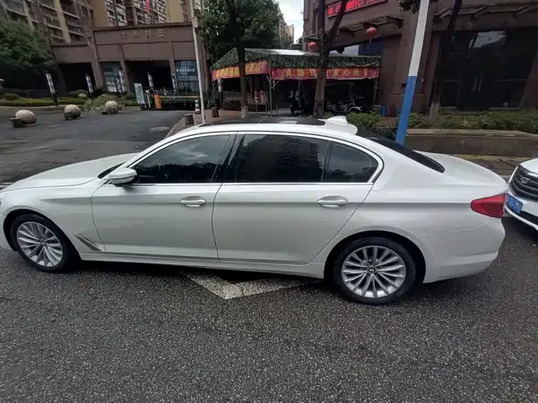 BMW 5 Series 2020