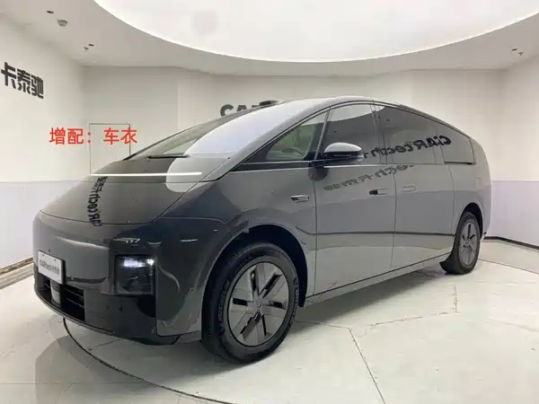 Li Auto MEGA 2025