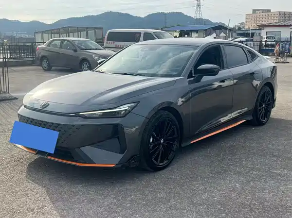 Changan UNI-V 2024