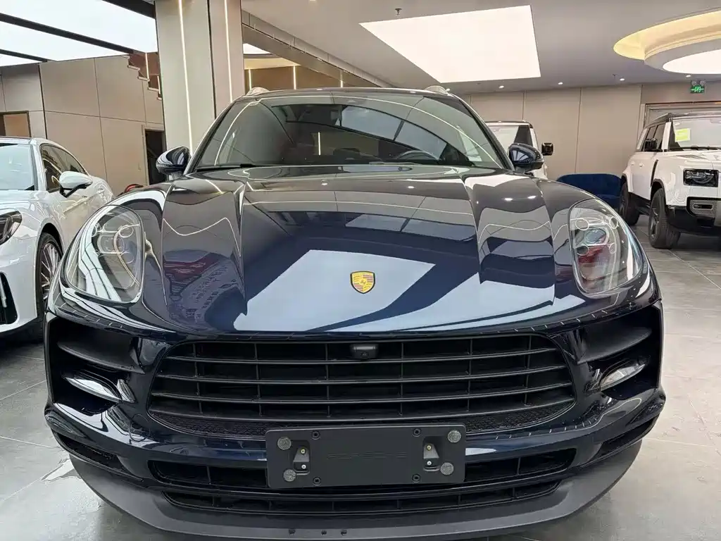 Porsche Macan 2025