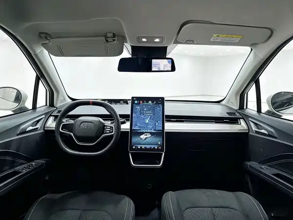 Neta V 2021