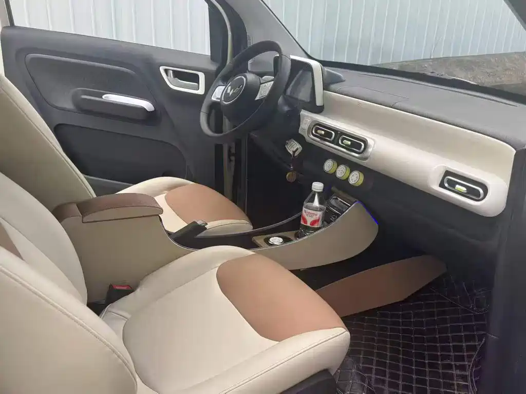 Wuling Hongguang MINIEV 2025