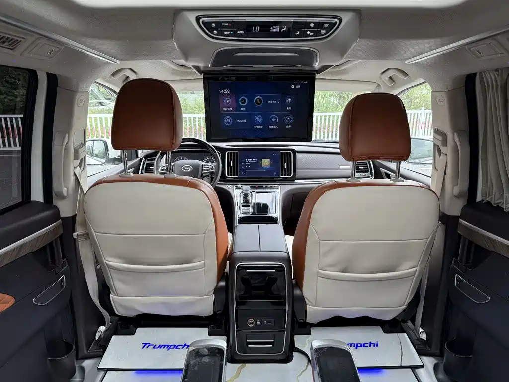GAC Trumpchi M8 2021 — фото 10