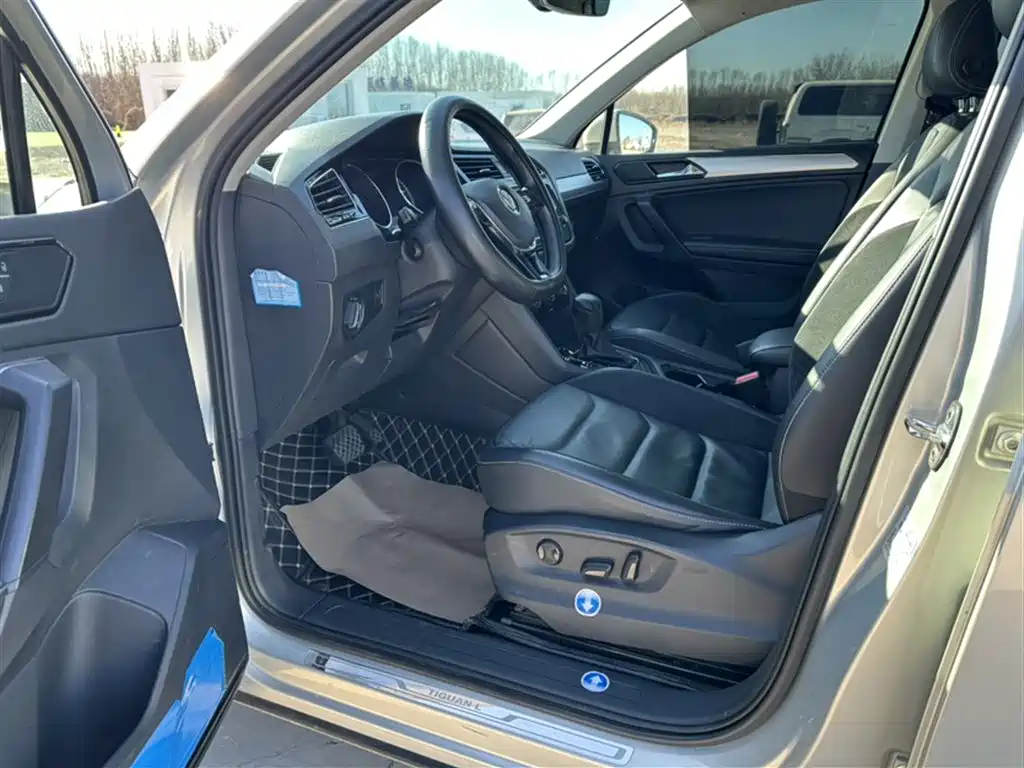 Volkswagen Tiguan L 2017 — фото 16
