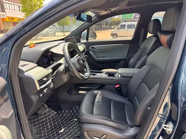 Geely Haoyue L 2024