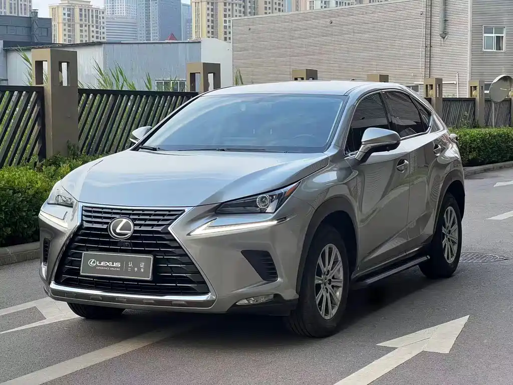 Lexus NX 2021