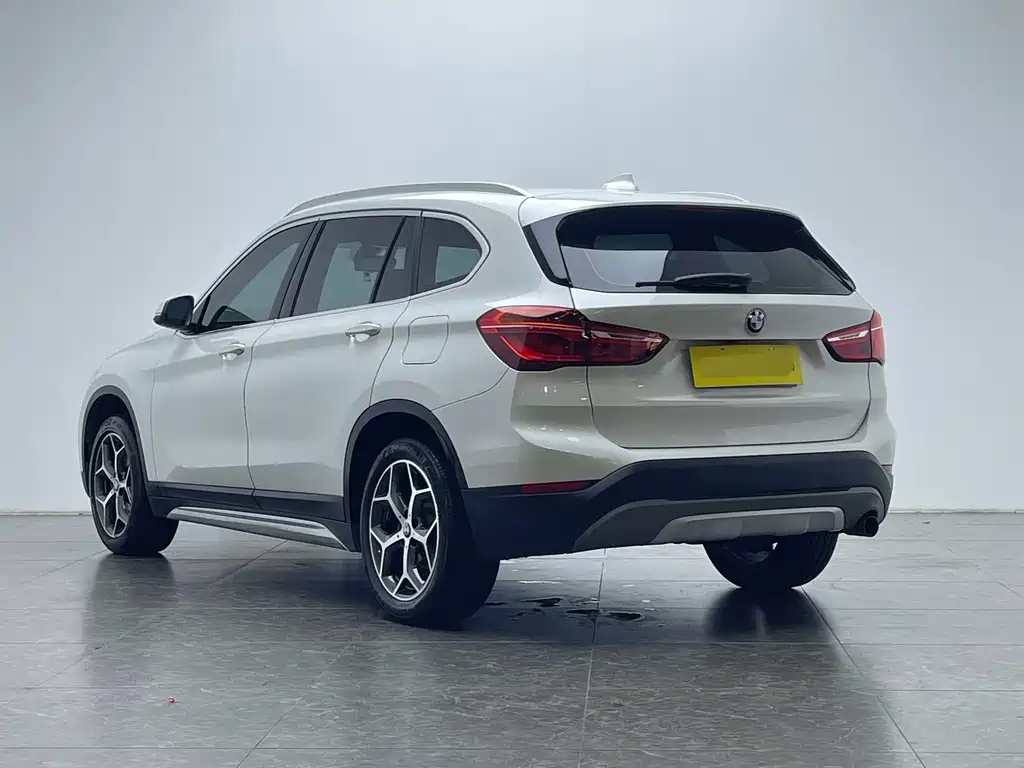 BMW X1 2019 — фото 21