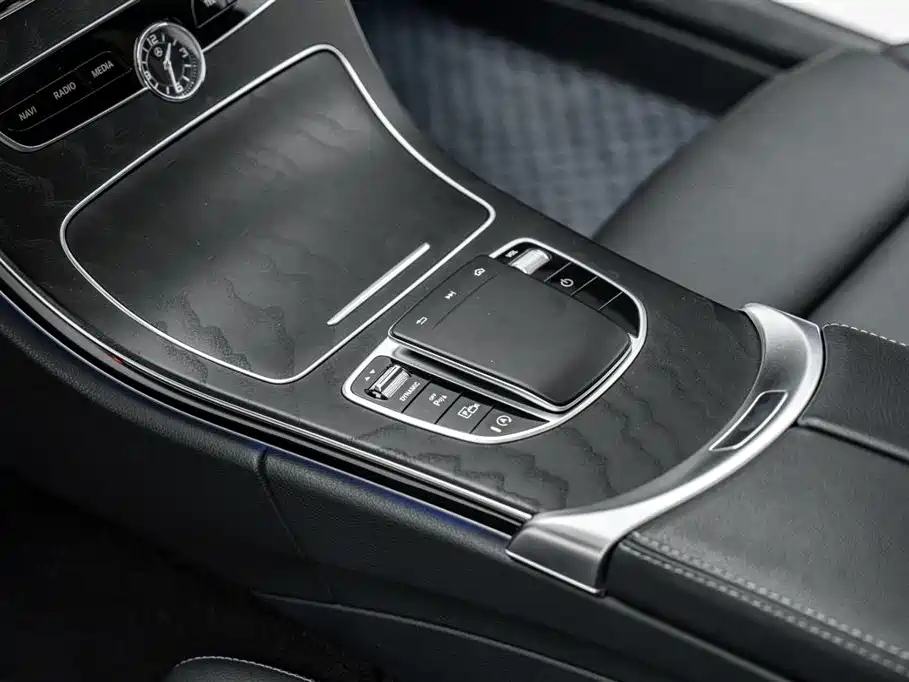 Mercedes-Benz C-Class 2021 — фото 20