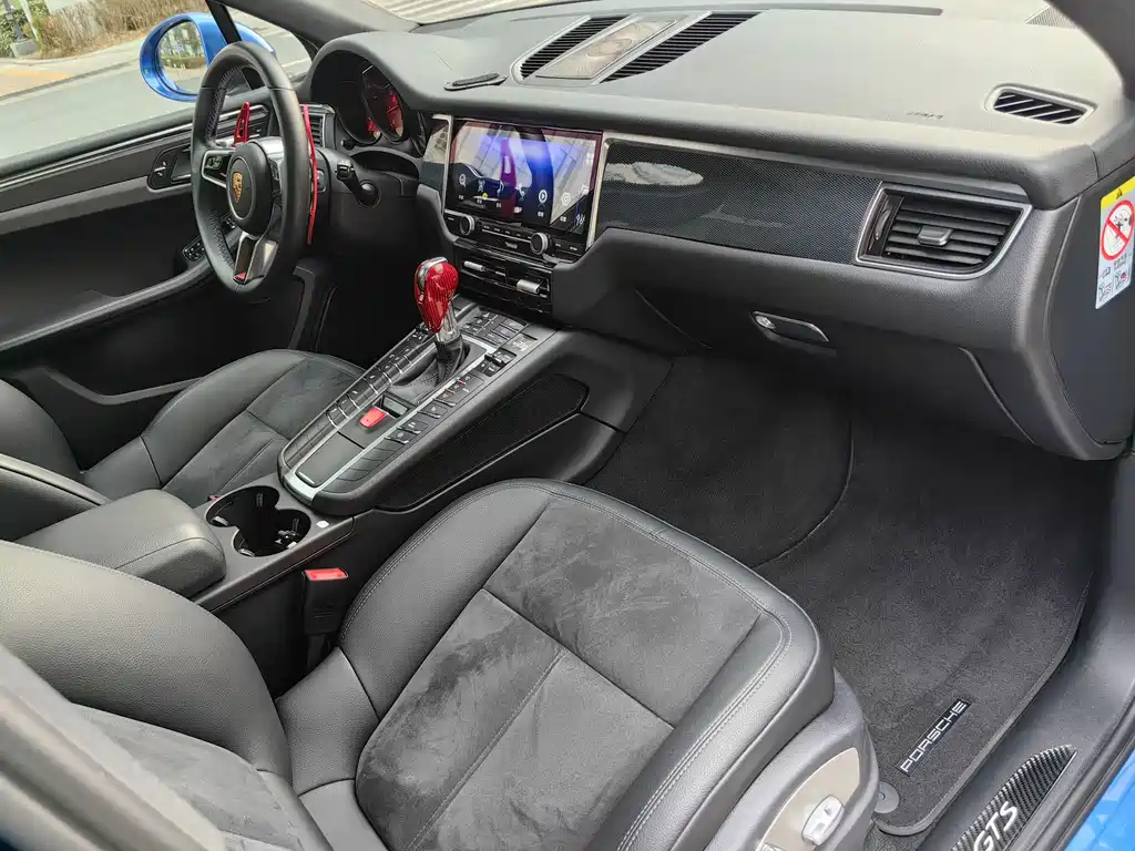 Porsche Macan 2015 — фото 14