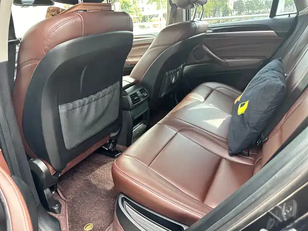 BMW X6 2013