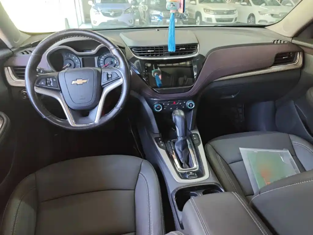 Chevrolet Malibu 2018 — фото 10