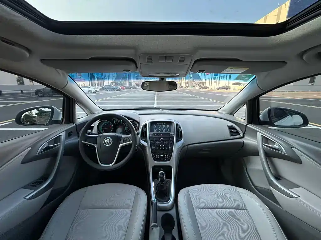 Buick Excelle 2014