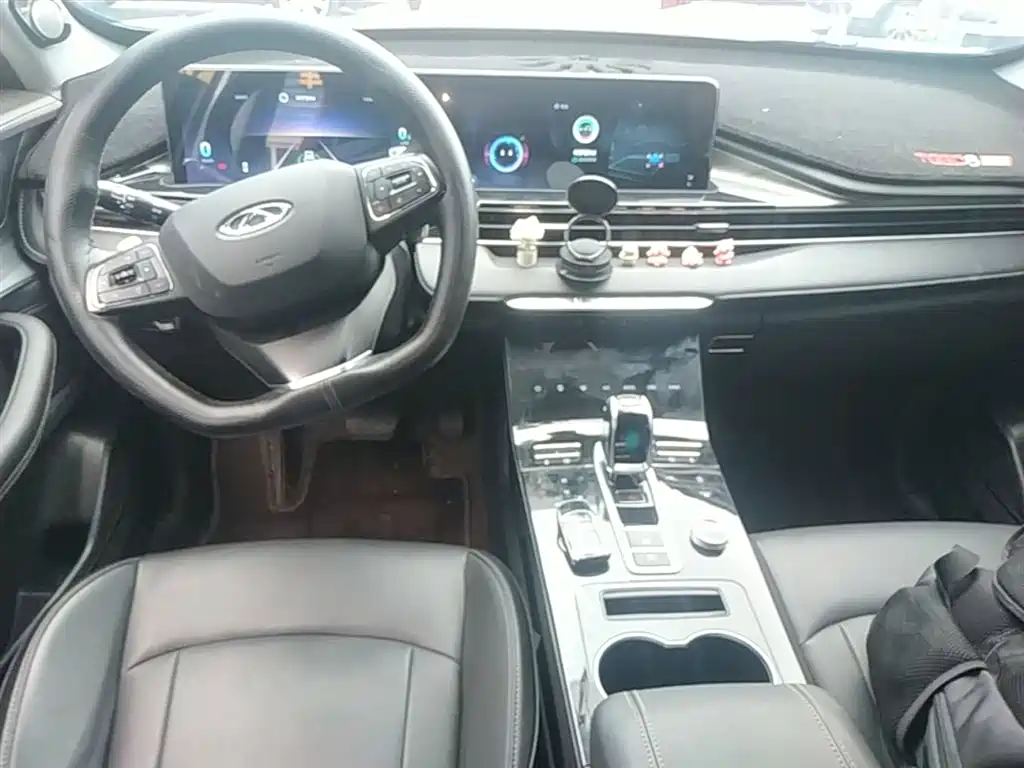 Chery Tiggo 8 PLUS 2022 — фото 10
