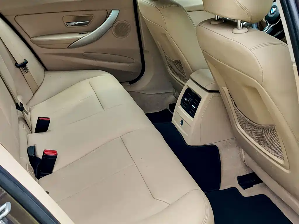 BMW 3 Series 2014 — фото 17