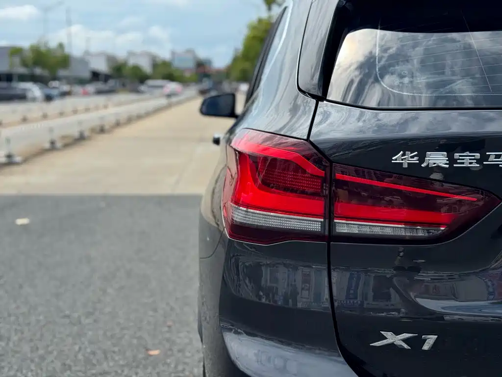 BMW X1 2021 — фото 36