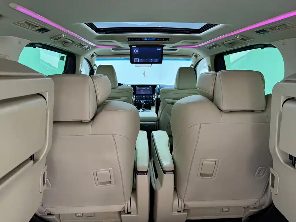 Toyota Alphard 2021 — фото 10