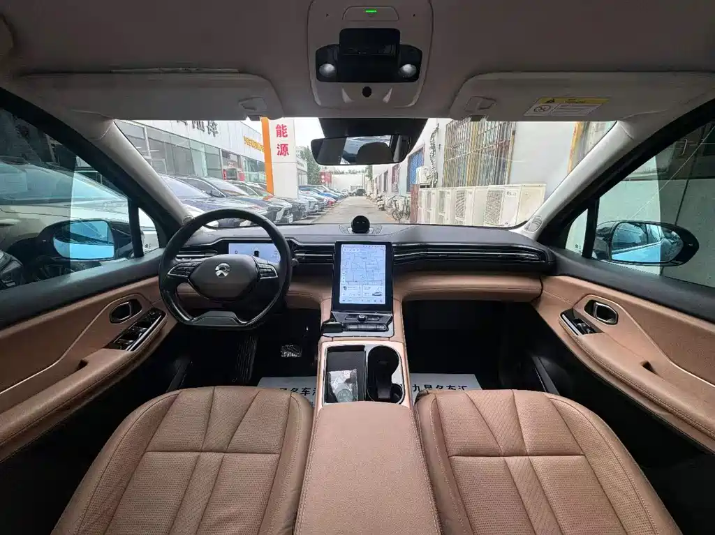 NIO ES8 2019