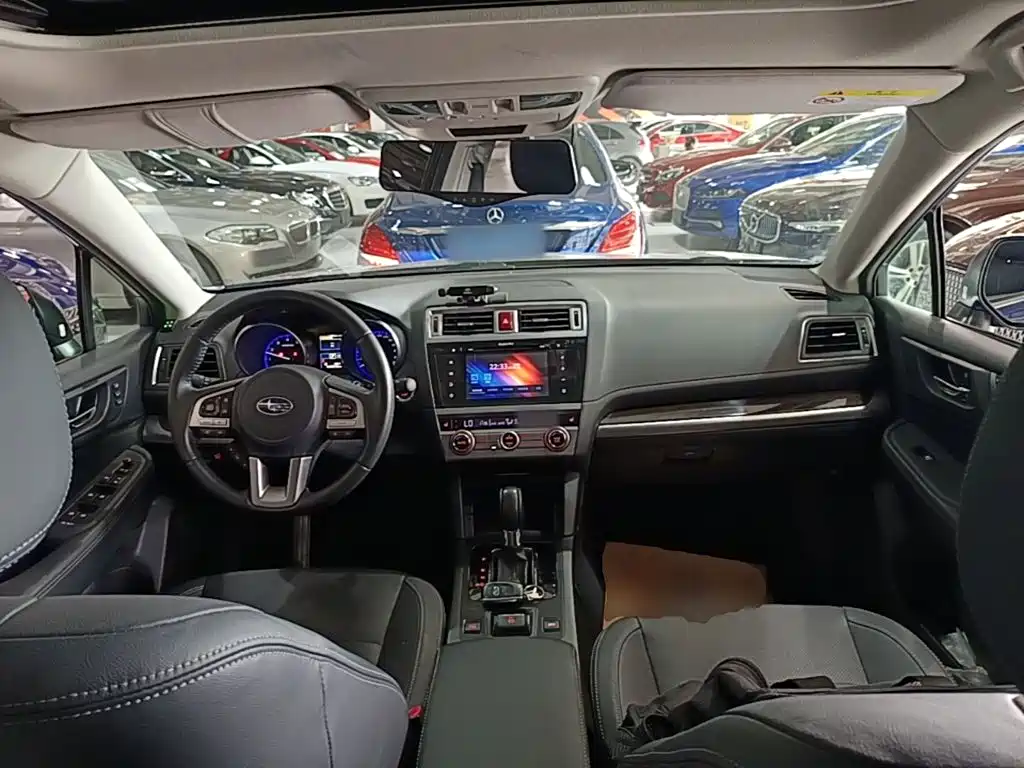 Subaru Outback 2015 — фото 10