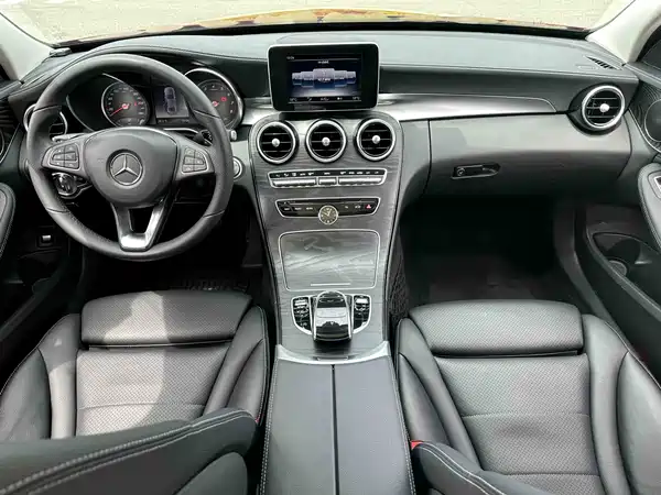 Mercedes-Benz C-Class 2018