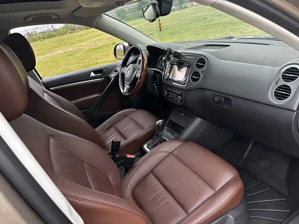 Volkswagen Tiguan 2015 — фото 15