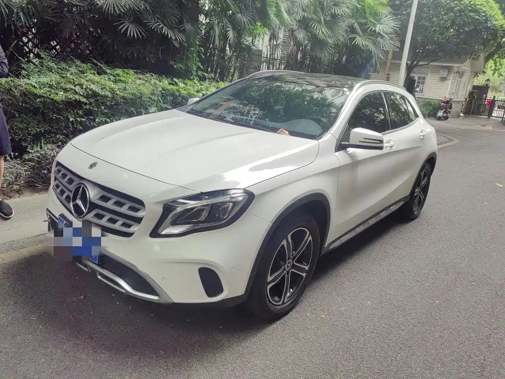 Mercedes-Benz GLA 2018 — фото 1
