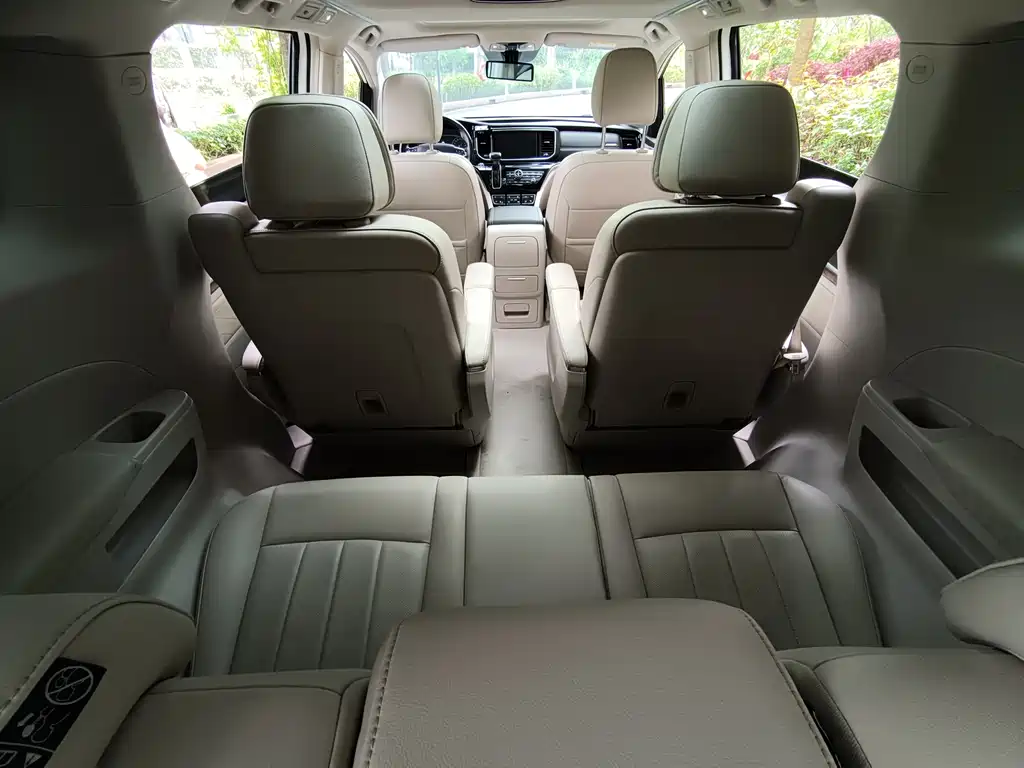 GAC Motor Trumpchi M8 2019 — фото 10
