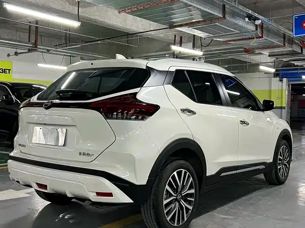 Nissan Kicks 2025