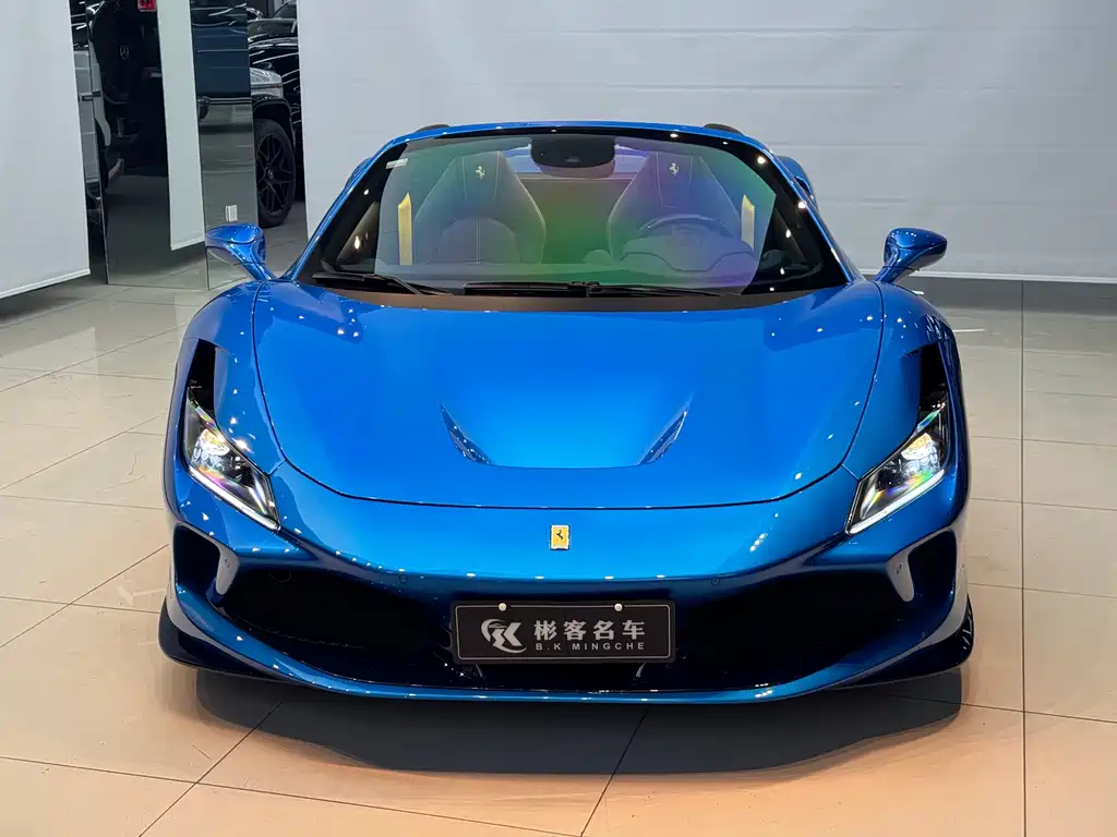 Ferrari F8 2021 — фото 2