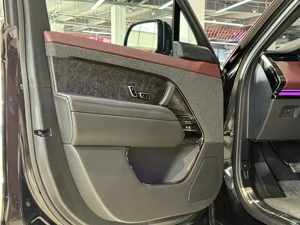 Land Rover Range Rover Sport 2024