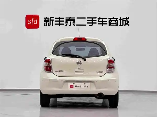 Nissan March 2014