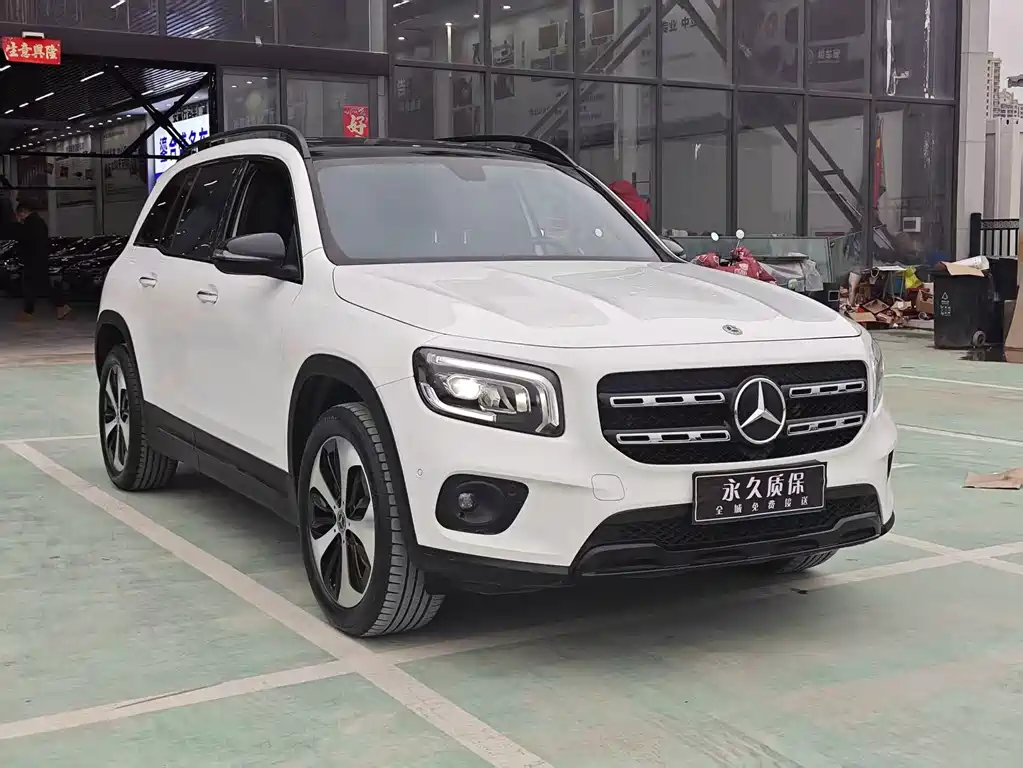 Mercedes-Benz GLB 2023 — фото 3