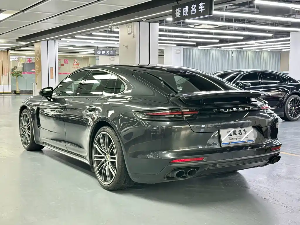 Porsche Panamera 2018 — фото 7