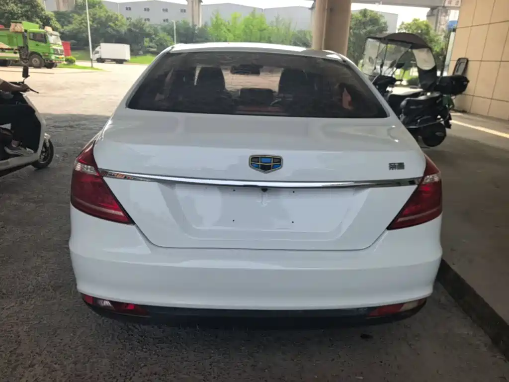 Geely Emgrand 2016
