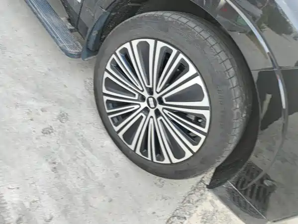 Geely Galaxy M9 2025