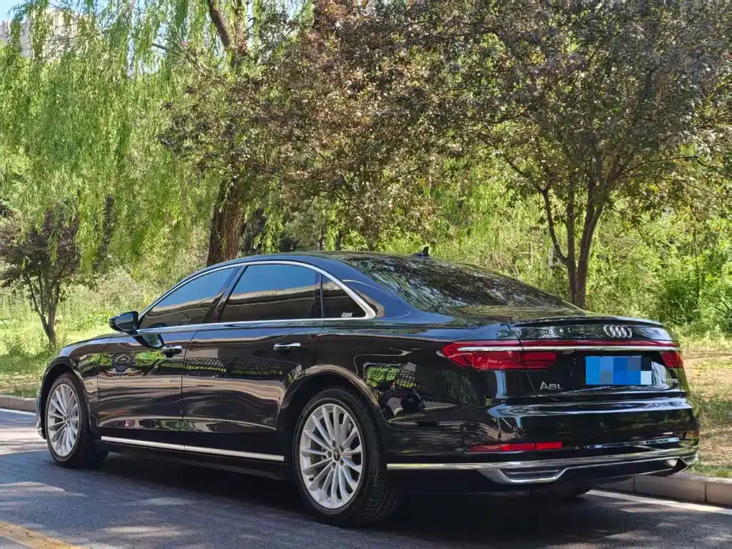 Audi A8 2022