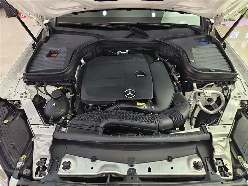 Mercedes-Benz GLC 2020 — фото 17