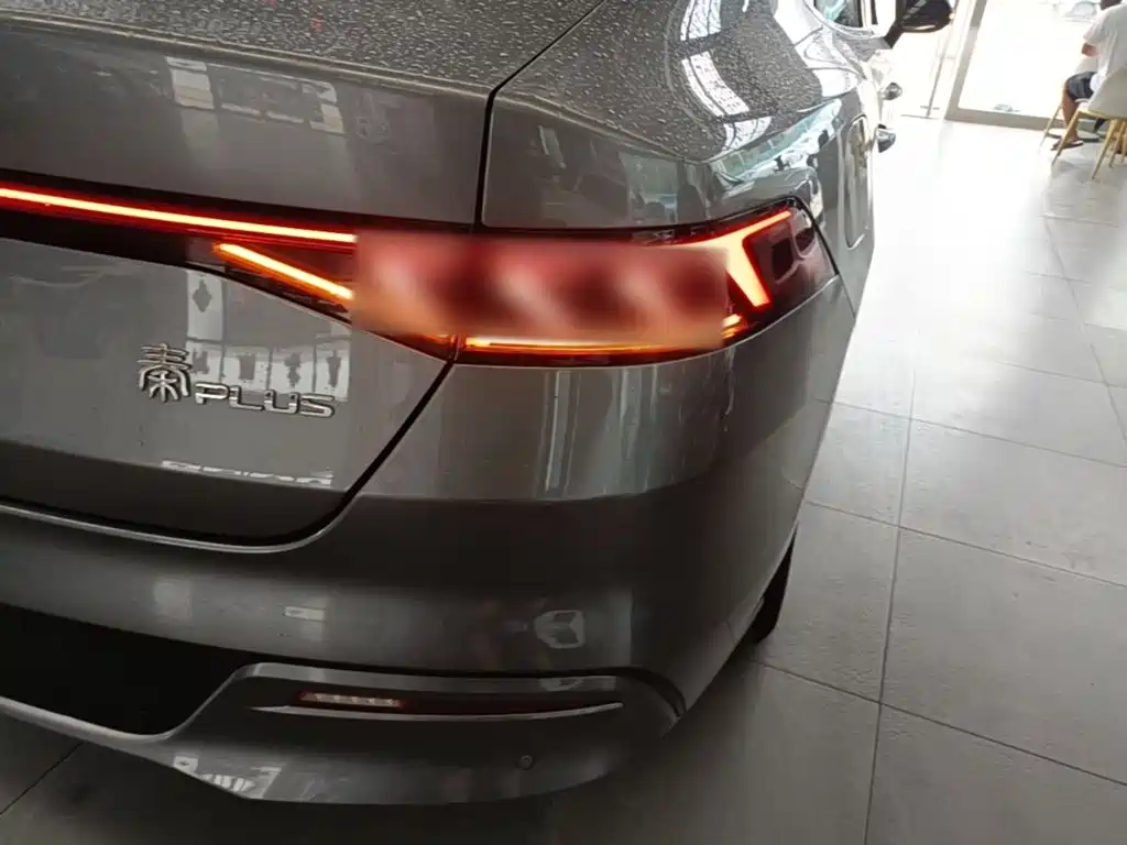BYD Qin PLUS 2023 — фото 8