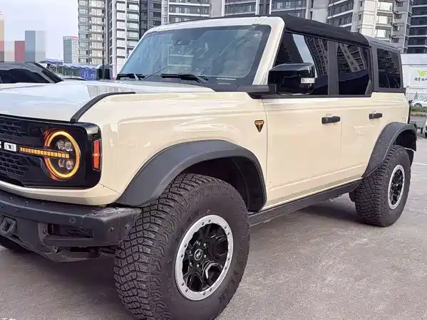 Ford Bronco 2024