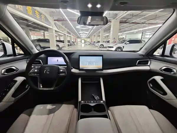 BYD Yuan UP 2025