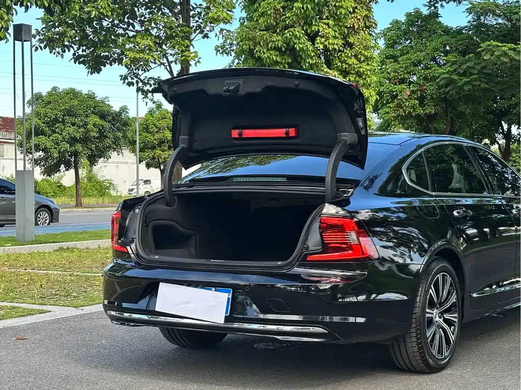 Volvo S90 2021 — фото 10