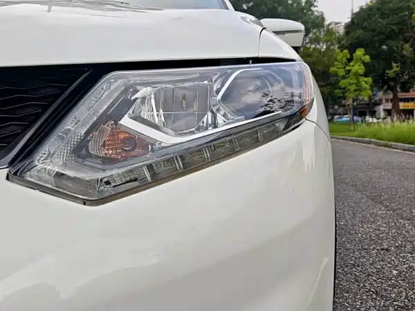 Nissan X-Trail 2015